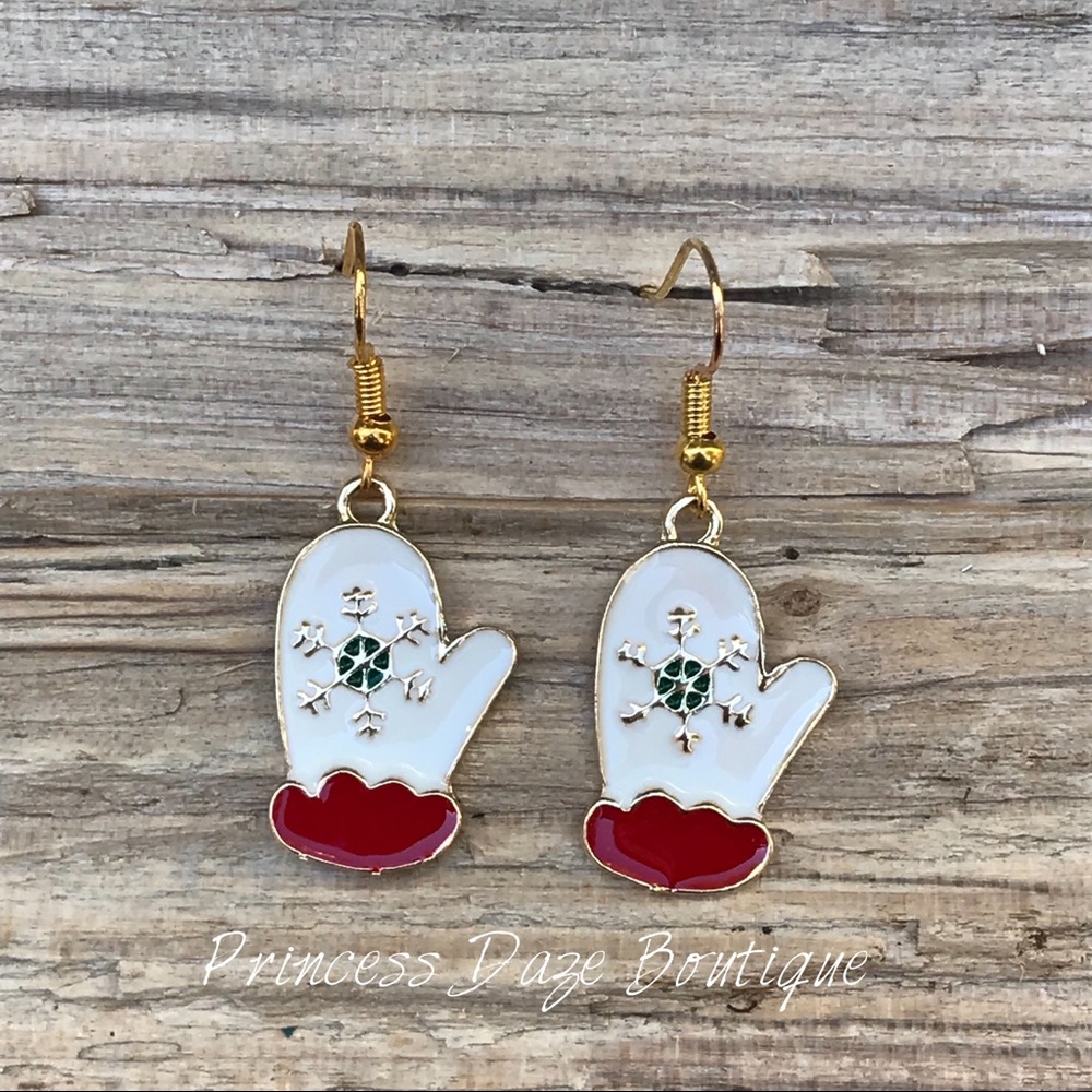 Gold Snowflake Mitten‎ Dangle Earrings